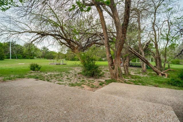 305 Cedar Hill Circle, Lowry Crossing, TX 75407