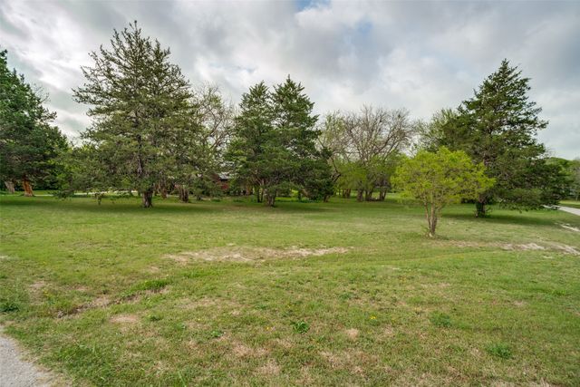305 Cedar Hill Circle, Lowry Crossing, TX 75407