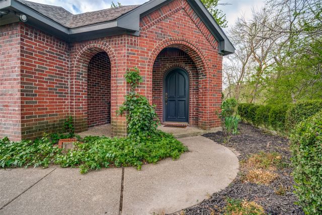 305 Cedar Hill Circle, Lowry Crossing, TX 75407