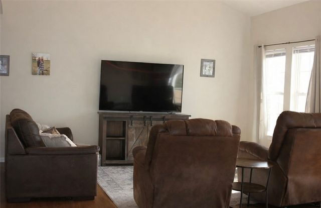 235 Private Road 2572, Lamar, AR 72846