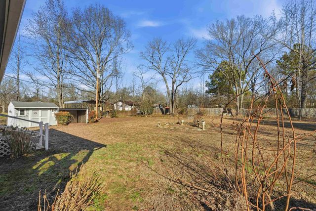 15 Crows Loop, Morrilton, AR 72110