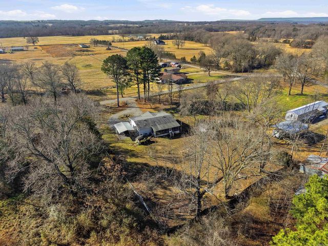15 Crows Loop, Morrilton, AR 72110