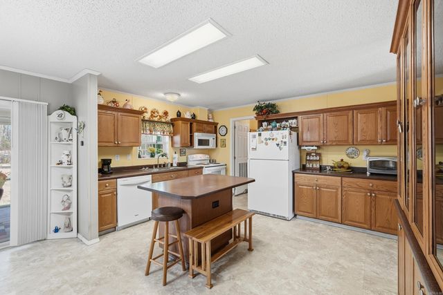 15 Crows Loop, Morrilton, AR 72110