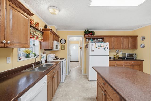 15 Crows Loop, Morrilton, AR 72110