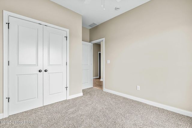 3700 Scarlet Oak Ln, La Grange, KY 40031