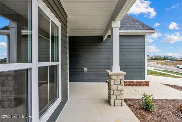 3700 Scarlet Oak Ln, La Grange, KY 40031