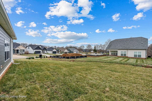 3700 Scarlet Oak Ln, La Grange, KY 40031