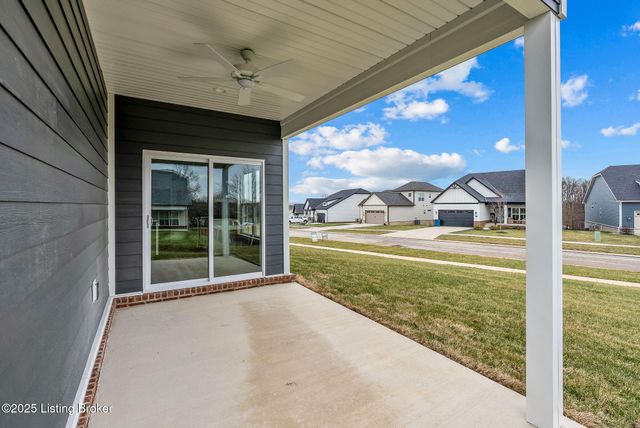 3700 Scarlet Oak Ln, La Grange, KY 40031