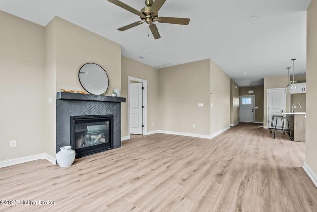 3700 Scarlet Oak Ln, La Grange, KY 40031