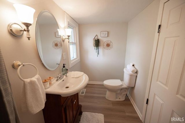 802 W 13th Street, Muncie, IN 47302