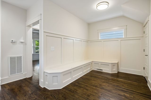 5200 Kentucky Ave, Nashville, TN 37209