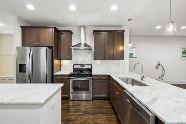 5200 Kentucky Ave, Nashville, TN 37209