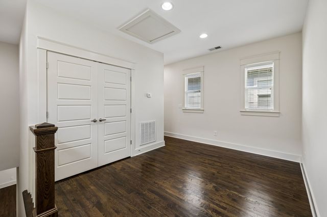 5200 Kentucky Ave, Nashville, TN 37209