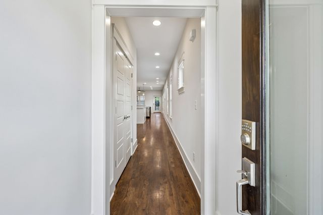 5200 Kentucky Ave, Nashville, TN 37209