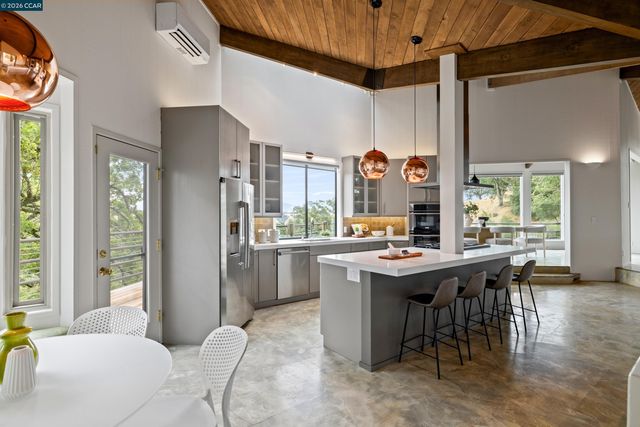 2 Leeward Glen, Lafayette, CA 94549