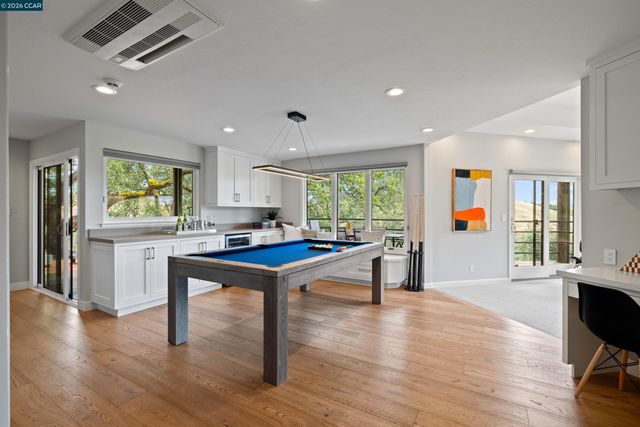 2 Leeward Glen, Lafayette, CA 94549