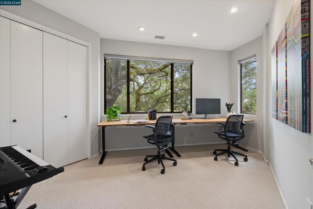 2 Leeward Glen, Lafayette, CA 94549