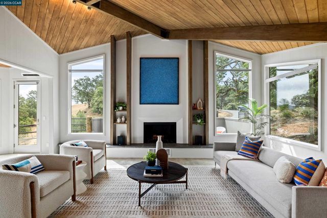 2 Leeward Glen, Lafayette, CA 94549