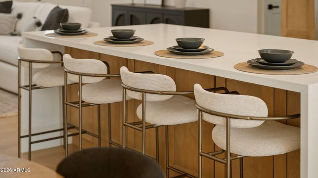 2839 E SIERRA Street, Phoenix, AZ 85028