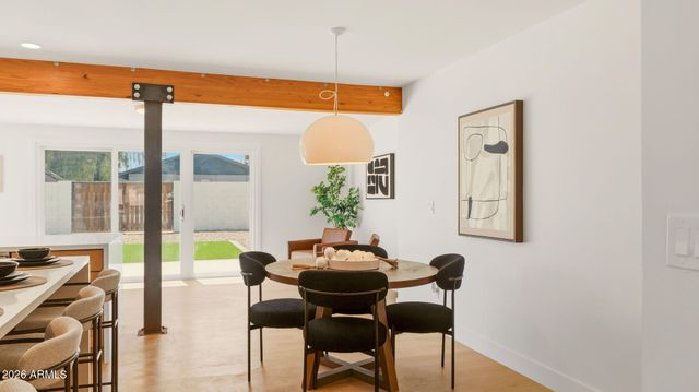 2839 E SIERRA Street, Phoenix, AZ 85028