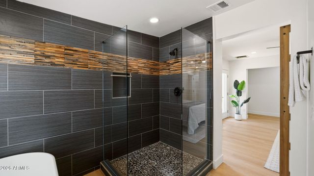 2839 E SIERRA Street, Phoenix, AZ 85028