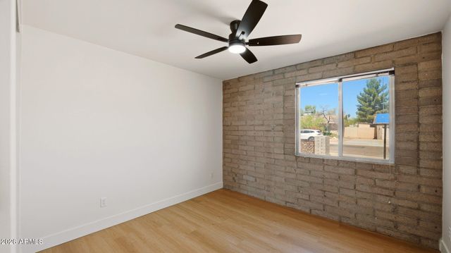 2839 E SIERRA Street, Phoenix, AZ 85028