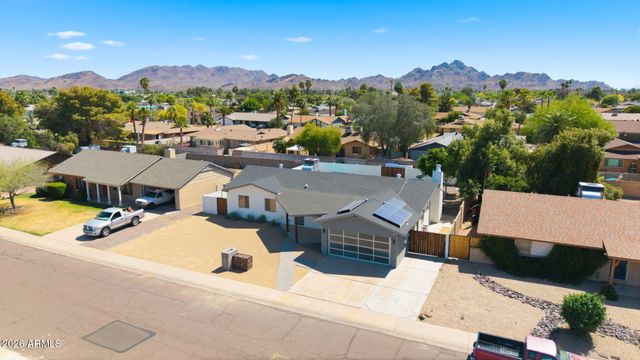 2839 E SIERRA Street, Phoenix, AZ 85028