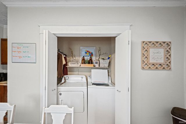 854 S 1st Street, Frankfort, IN 46041