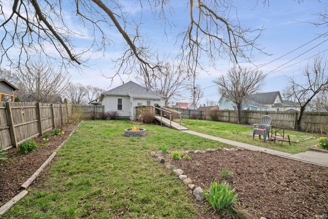 854 S 1st Street, Frankfort, IN 46041