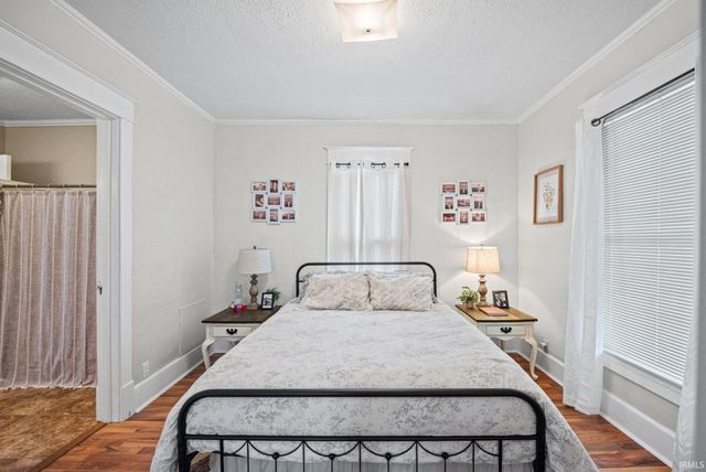 854 S 1st Street, Frankfort, IN 46041