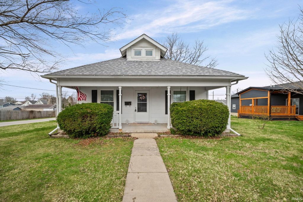 854 S 1st Street, Frankfort, IN 46041