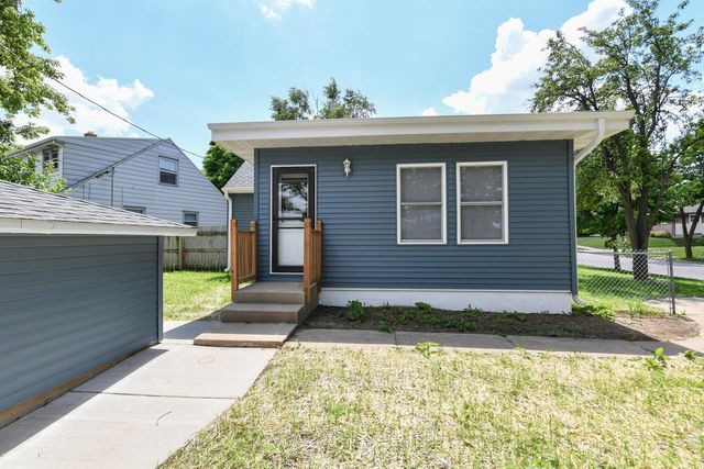 9724 W Melvina STREET, Milwaukee, WI 53222