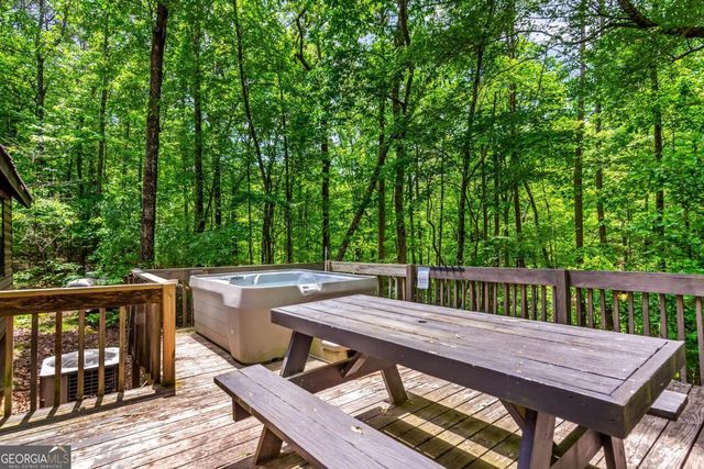 317 North Pine Road, Ellijay, GA 30536