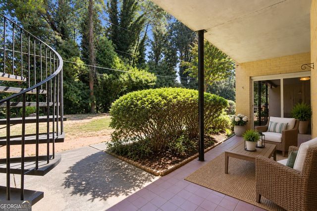 5400 Roswell Road N6, Sandy Springs, GA 30342