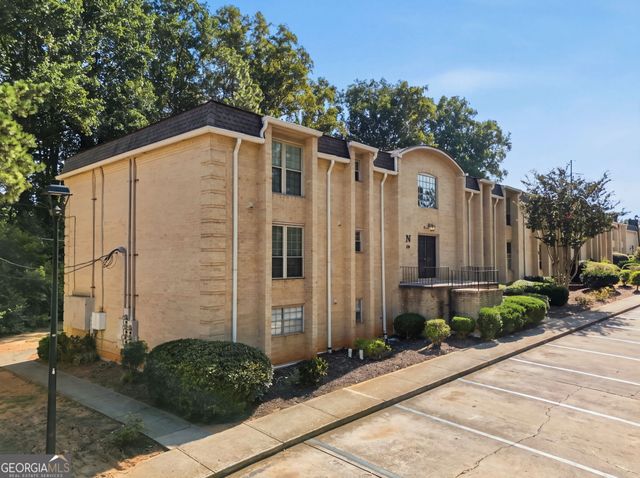5400 Roswell Road N6, Sandy Springs, GA 30342