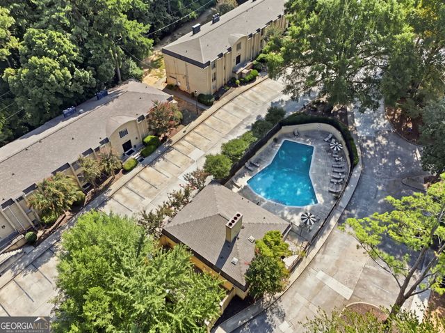 5400 Roswell Road N6, Sandy Springs, GA 30342