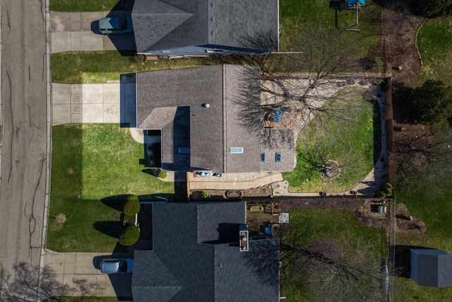 810 FLAMBEAU PLACE, De Pere, WI 54115