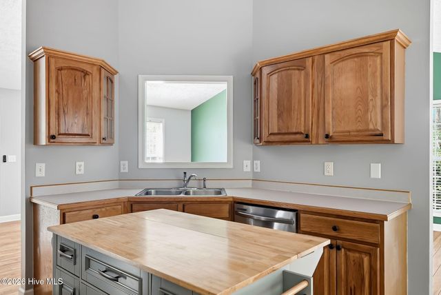 260 Queens Cove Way, Carthage, NC 28327