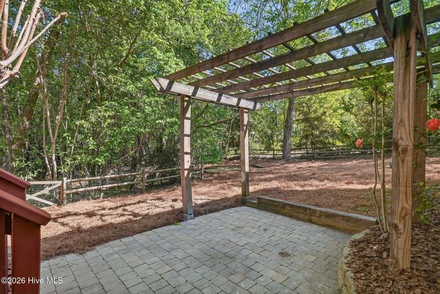 260 Queens Cove Way, Carthage, NC 28327