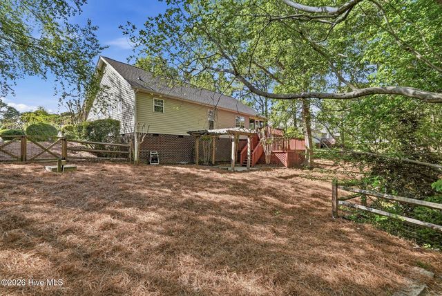 260 Queens Cove Way, Carthage, NC 28327