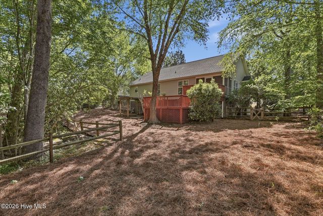 260 Queens Cove Way, Carthage, NC 28327