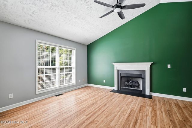 260 Queens Cove Way, Carthage, NC 28327