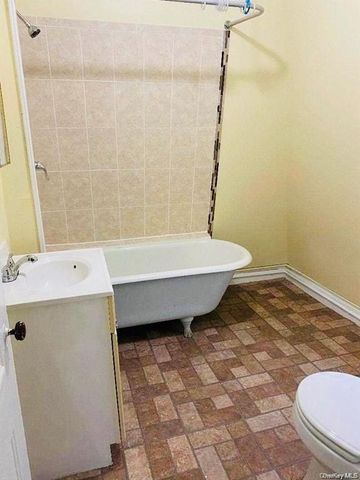 139 MONTGOMERY Street 3, Poughkeepsie, NY 12601