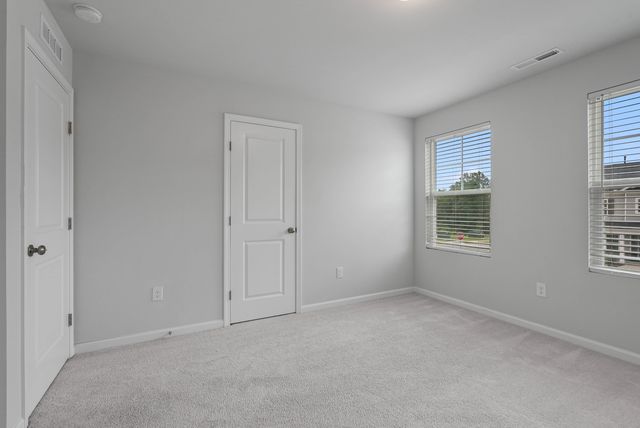 261 Eden View Bend, Raleigh, NC 27610