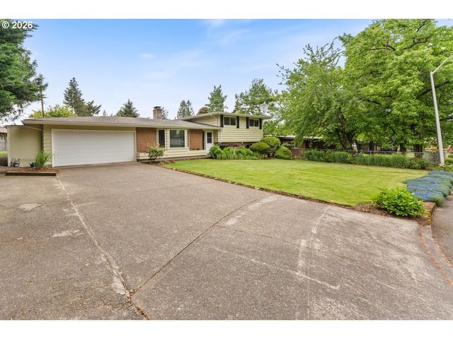 3825 Se 166TH Ct, Portland, OR 97236