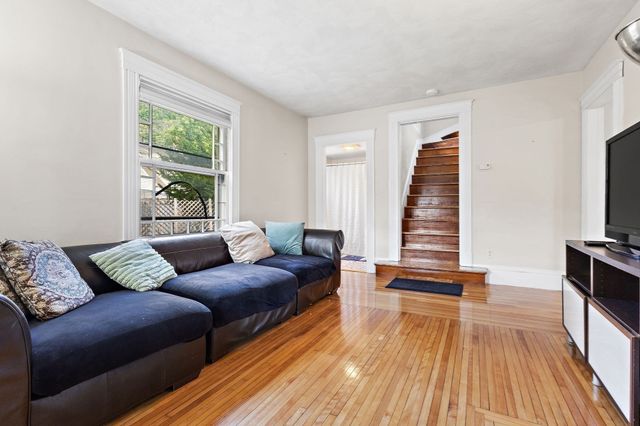 121 Bridge St, Beverly, MA 01915