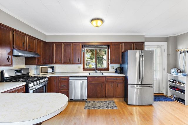 121 Bridge St, Beverly, MA 01915