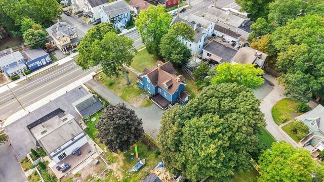 121 Bridge St, Beverly, MA 01915