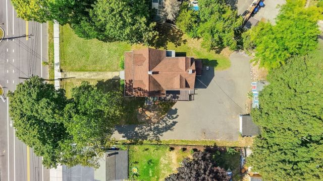 121 Bridge St, Beverly, MA 01915