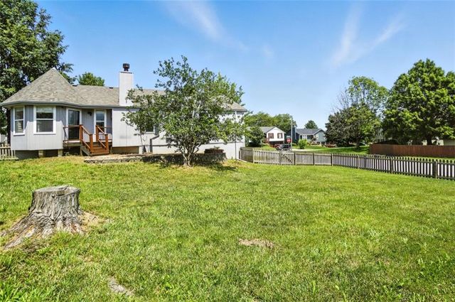 601 SW Nelson Drive, Grain Valley, MO 64029